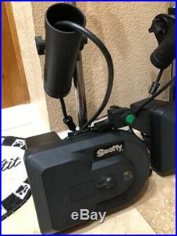 2 Qt. Scotty 1101 Depthpower 30 Electric Downrigger withRod Holder. With EXTRAS