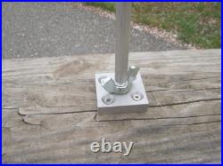 24 adjustable T-bar With stainless steel post & 4 coated holders Reel Fisherman