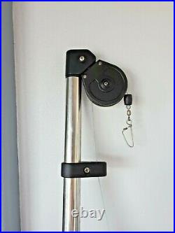 SCOTTY MANUAL DOWNRIGGER 28 With Rod Holder & Swivel Mounting Bracket with Line