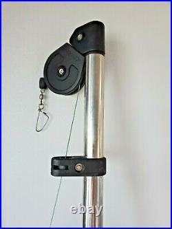 SCOTTY MANUAL DOWNRIGGER 28 With Rod Holder & Swivel Mounting Bracket with Line