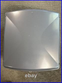 Thule Cast Away Fishing Rod Carrier Roof Rack #885, Locking, Holds 4 Rods, New