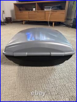 Thule Cast Away Fishing Rod Carrier Roof Rack #885, Locking, Holds 4 Rods, New