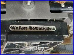 WALKER ELECTRIC DOWNRIGGER with DUAL ROD HOLDERS and DECK MOUNT PLATE
